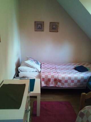 Проживание в семье Pensionat ELLA Lipniki Lipniki Двухместный номер с 2 отдельными кроватями и общей ванной комнатой-2