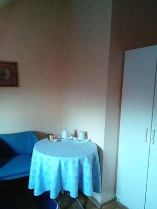 Проживание в семье Pensionat ELLA Lipniki Lipniki Двухместный номер с 2 отдельными кроватями и общей ванной комнатой-5